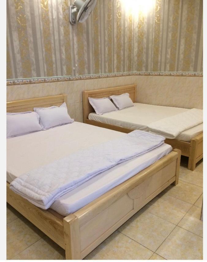 隆海 Nha Nghi Nguyen Anh酒店 外观 照片