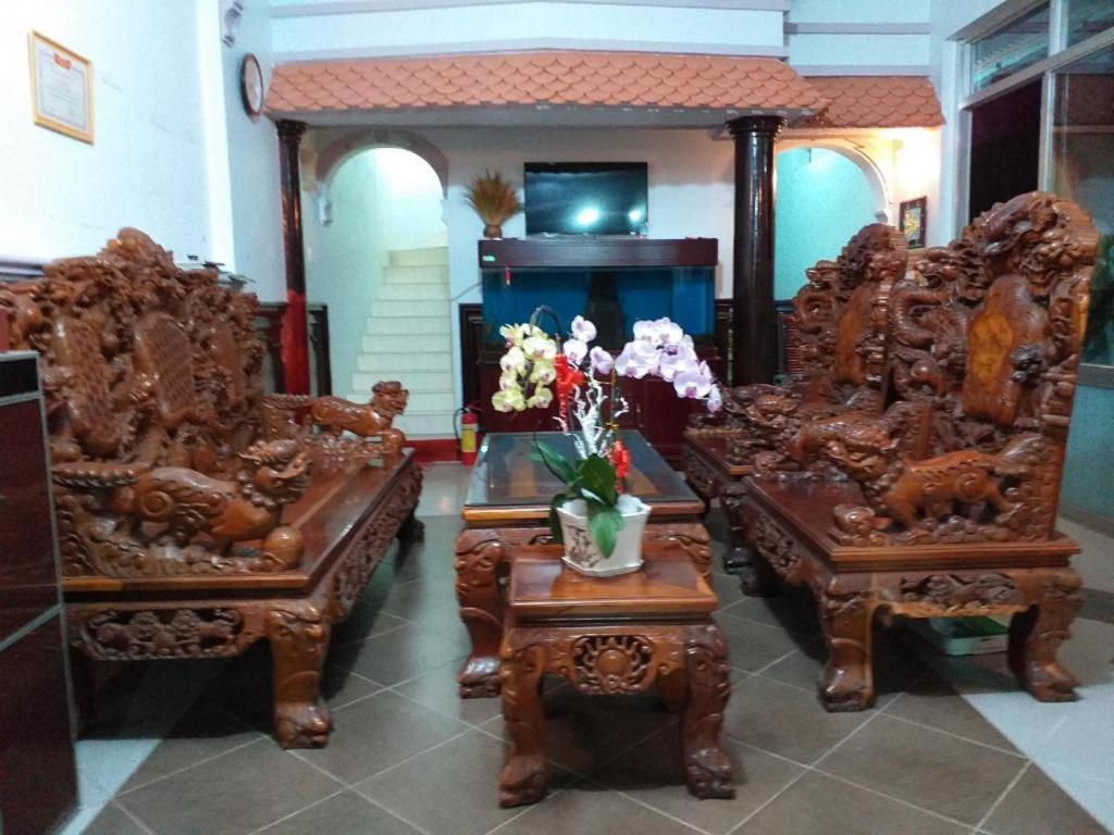 隆海 Nha Nghi Nguyen Anh酒店 外观 照片
