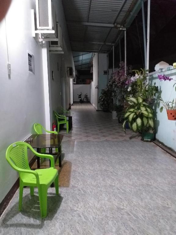隆海 Nha Nghi Nguyen Anh酒店 外观 照片